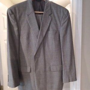 Jos. A. Bank Traditional Fit Suit, Plaid Grey, 48L (Jacket)/40x32 (Slacks)